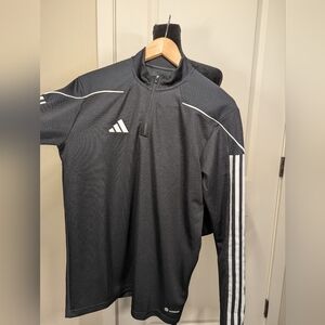 Adidas light weight pullover